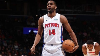 NBA多队达成交易,尼克斯成大赢家