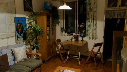 突然爆火！“00后”姑娘靠杭州居民房月入过万！每月来五六波……