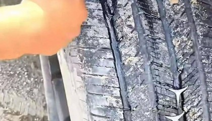 “3车12条轮胎报废”，青甘大环线上的三角钉哪来的？