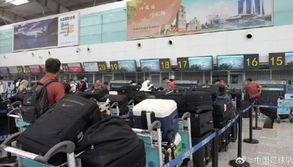 行李过多？国足官方回应：56件装备行李具体情况如下