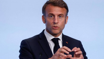 法国总统马克龙：欧洲必须参与乌克兰危机“解决方案”