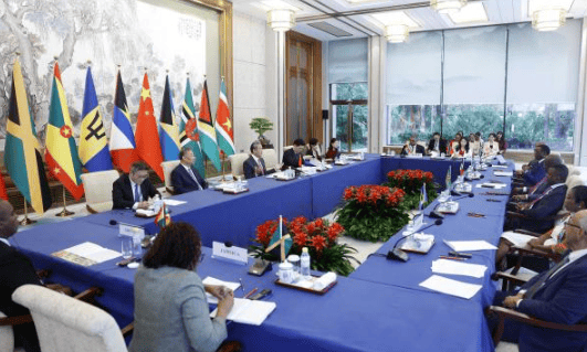 关键时刻，拉美无视美国威胁，多国专机飞往北京，巴拿马押错宝了