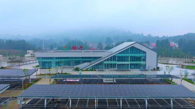 山东高速集团投资建设的临沂至滕州公路柳树庄枢纽互通至费县南互通段建成通车