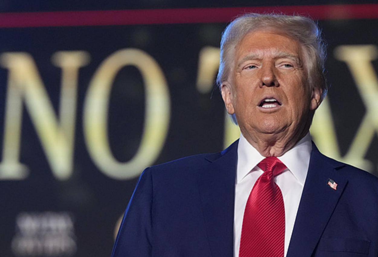 4200万美国人“断粮”,特朗普在花天酒地,奥巴马看不下去,说了“大逆不道”的话!